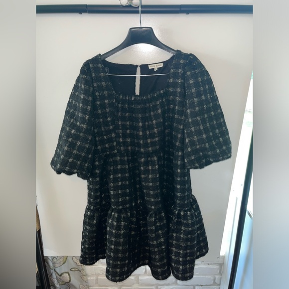 Moon river dress Black and Gold Puff Dress - Picture 2 of 4